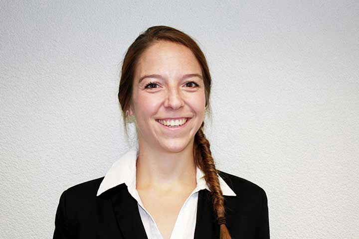 Dr. Chloé Michel